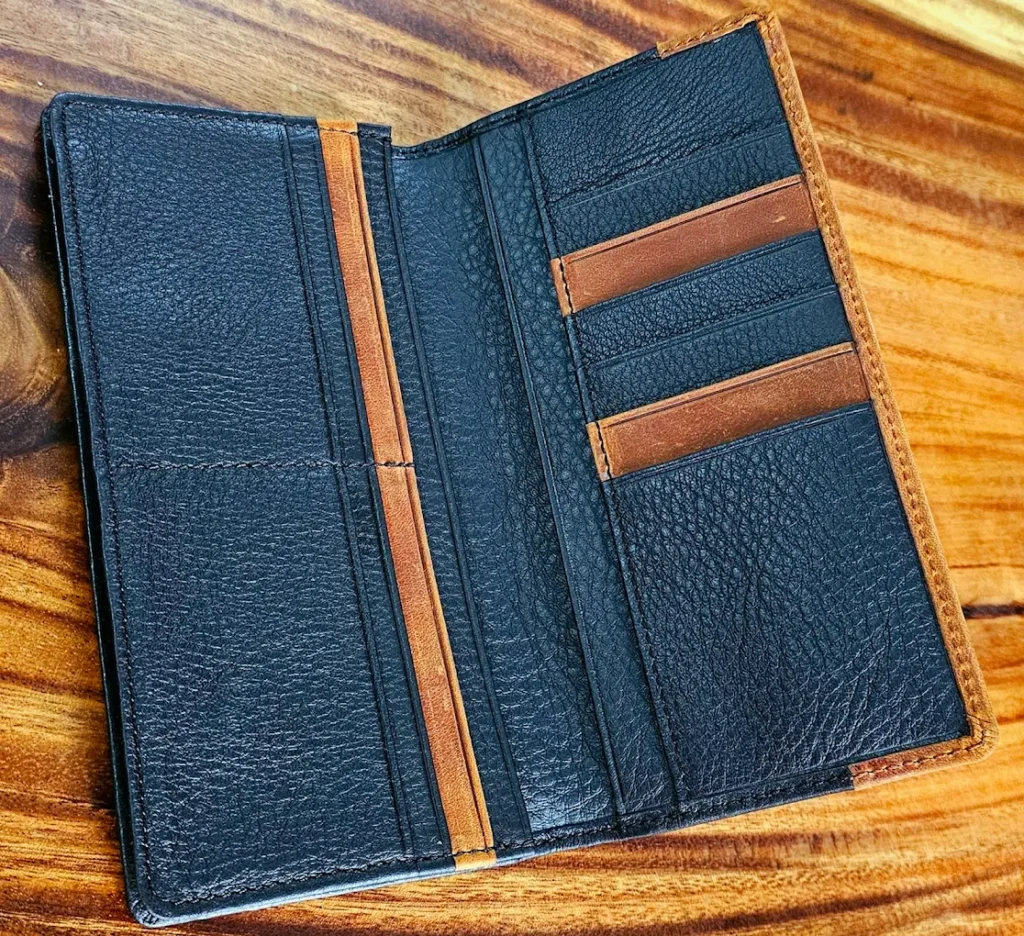 TOKYO LEATHER TECH – Leather goods manufacturer in Tongi, Bangladesh.2